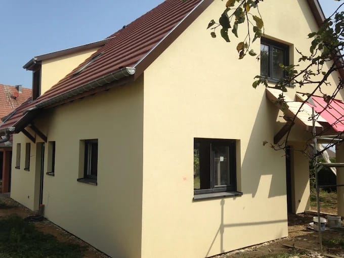 Façade rénovée — Maison individuelle